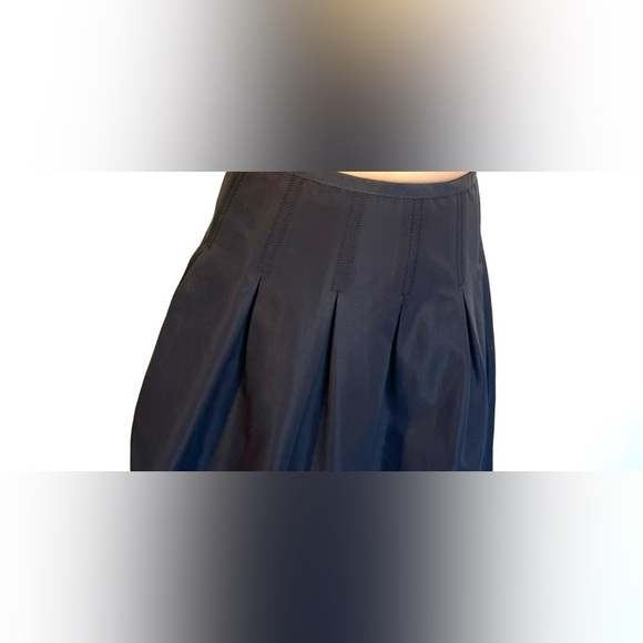 COPY - Gap small pleated mini skirt with pockets - Picture 10 of 16